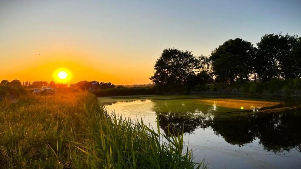 Boyce Fen Farm Retreat Glamping & Fishery Villa Уисбийч Екстериор снимка