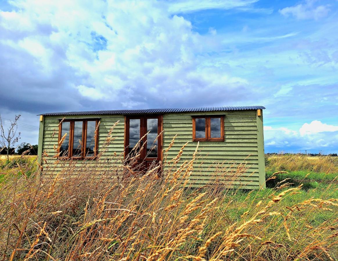 Boyce Fen Farm Retreat Glamping & Fishery Villa Уисбийч Екстериор снимка