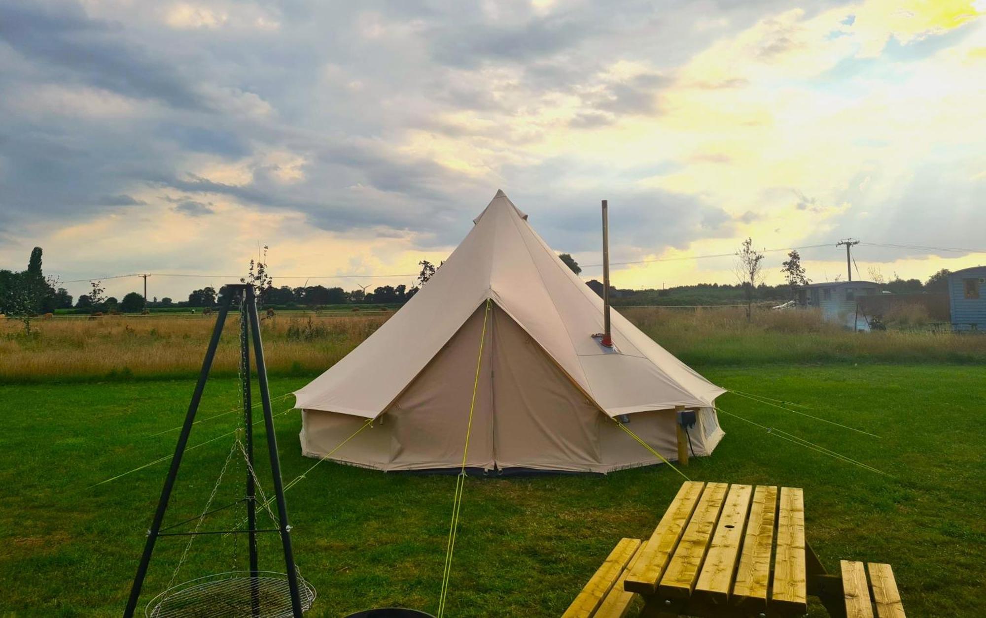 Boyce Fen Farm Retreat Glamping & Fishery Villa Уисбийч Екстериор снимка